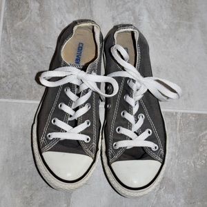 Gray kids converse